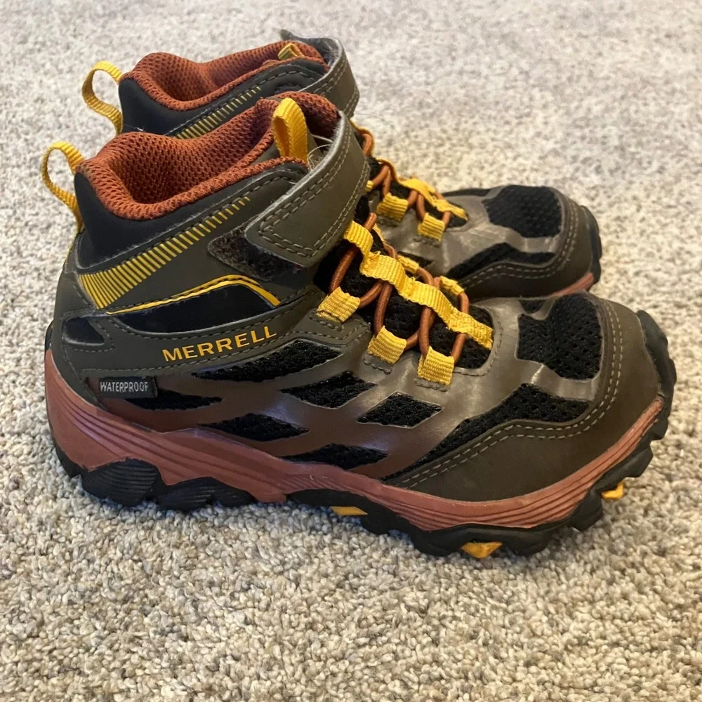 Merrell M-FST Mid A/C Waterproof Kids Hiking Boots Olive Orange MK261289 11M